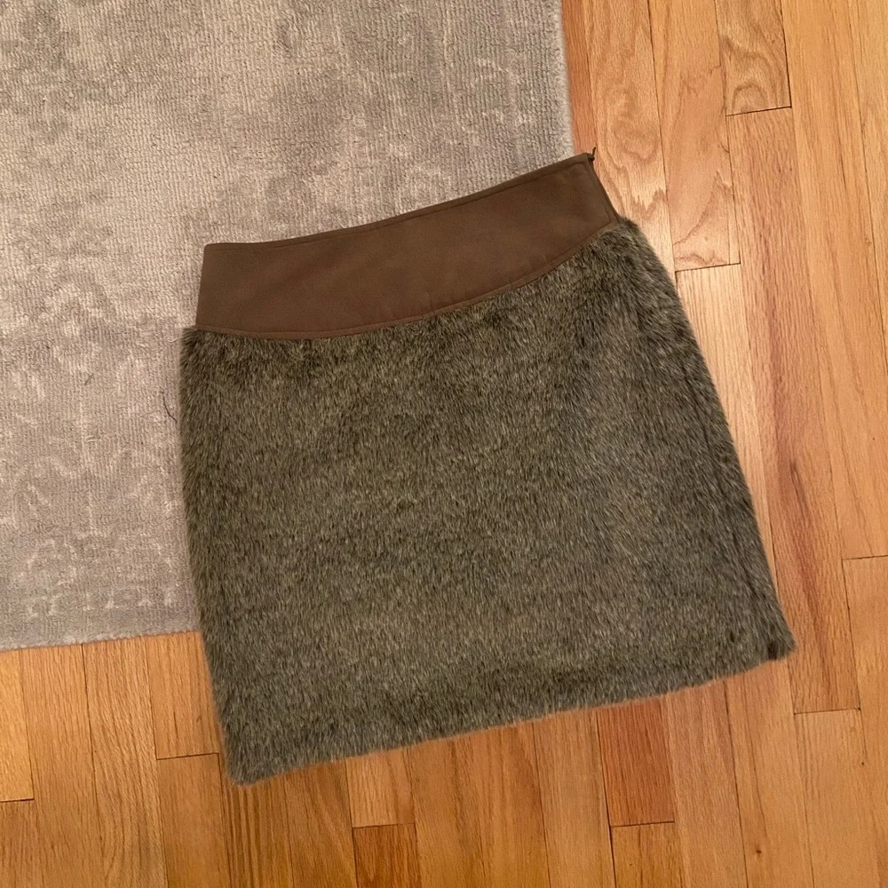 J. McLaughlin Bree Faux Fur Skirt, Size 2 - Picture 2 of 11